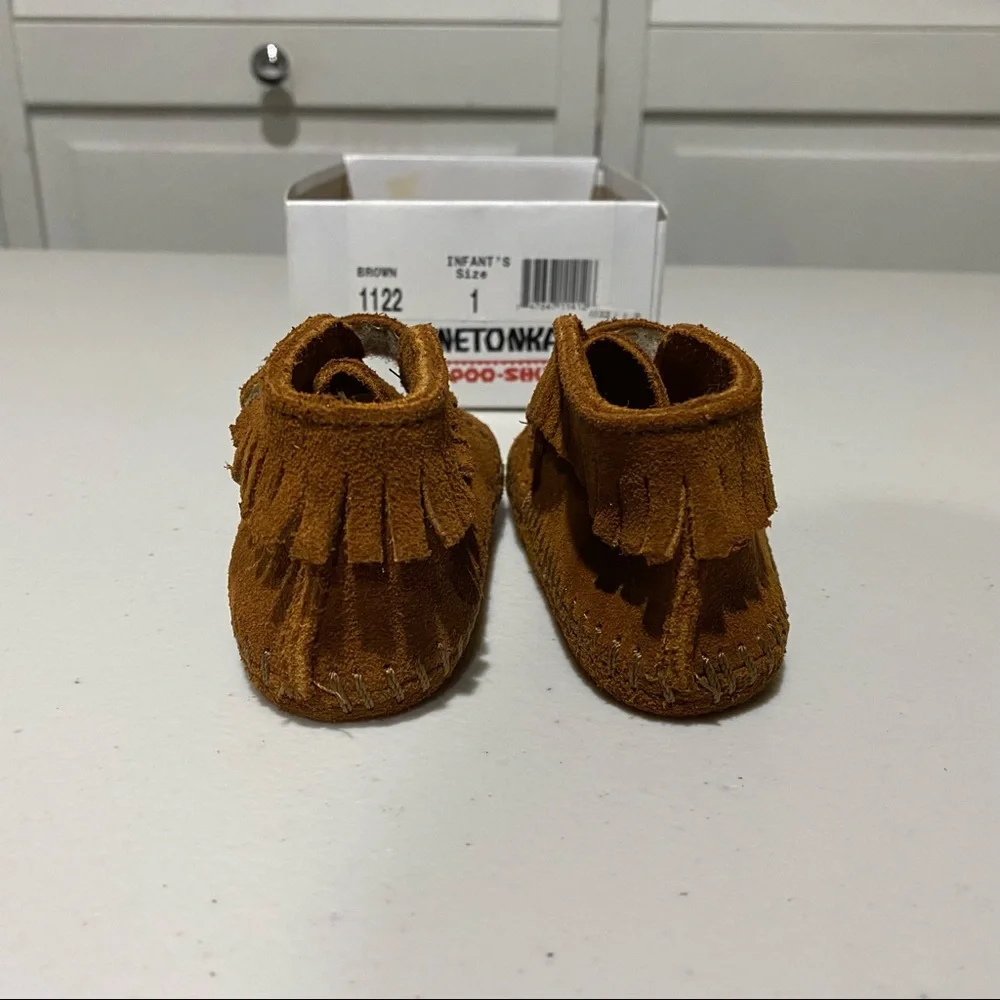 Minnetonka Infant Front Strap Bootie Moccasins - Size 1